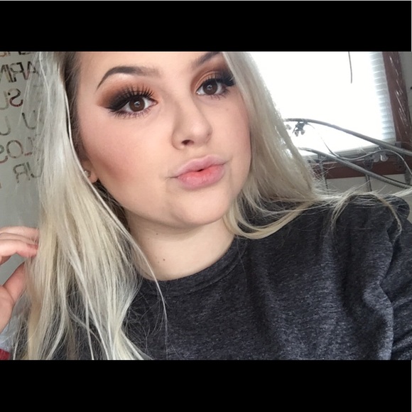 Meet your Posher, Morgan - Picture 2 of 3